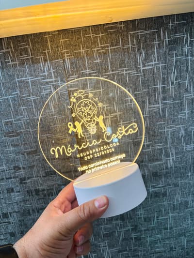Luminária Personalizada em Acrílico (Base Simples)
